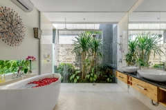 Villa Aramanis - Bamboo, Master bathroom