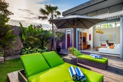 Villa Aramanis - Bamboo, Sun loungers by the pool