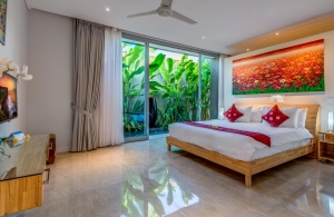 Villa Aramanis - Indah, Master bedroom